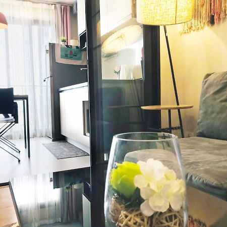 Apartamento The Base Highfl Seaview Pattaya Exterior foto