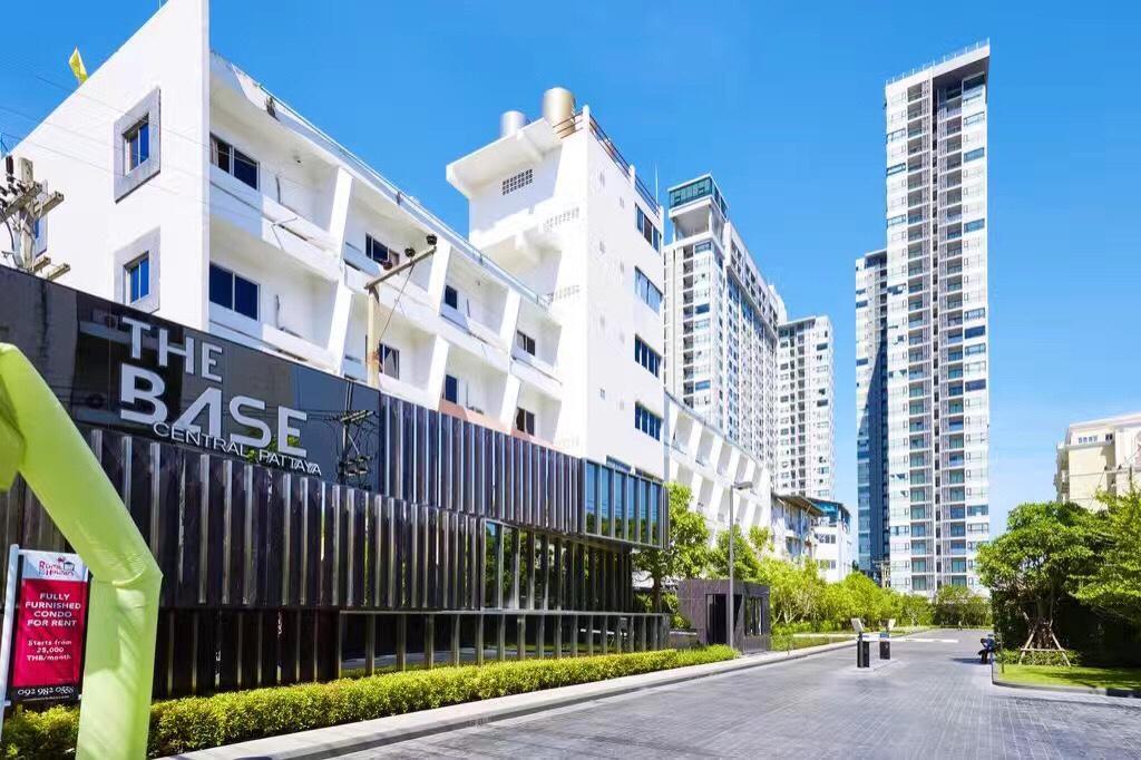 Apartamento The Base Highfl Seaview Pattaya Exterior foto